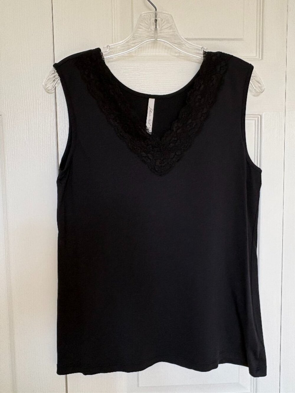 Jillian Nicole Black Lace Trim V-Neck Sleeveless Shell - Size L